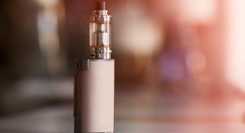 Rokok vs Vape, Mana yang Lebih Bahaya?