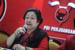 Jadi Ketum PDIP Lagi, Begini Jejak Politik Megawati