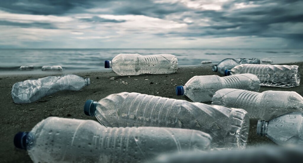 sampah plastik di Indonesia