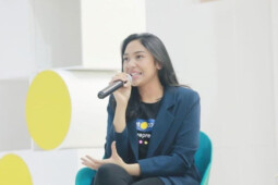 Putri Tanjung: Perjuangan Anak Miliarder dari Nol sampai Jadi Stafsus Presiden