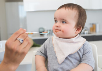 Bayi 40 Hari Meninggal Tersedak Pisang, Ini Pola Makan Sehat untuk Bayi