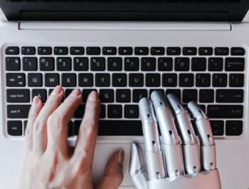 Ketika Robot dan Kecerdasan Buatan Bisa Setujui Utang Online