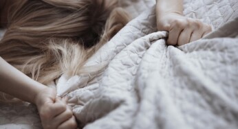 Trik Ampuh Bikin Istri Orgasme Berulang, Bisa Enggak?