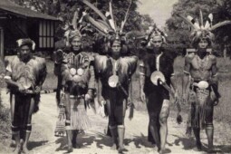 Ngayau, Tradisi Suku Dayak Penggal Kepala Manusia