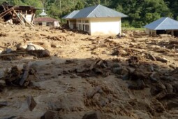 Ancaman Banjir Bandang, Kenali Ciri dan Penyebabnya