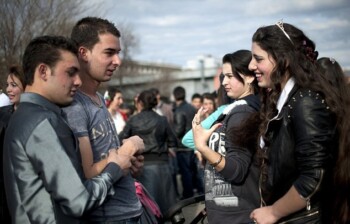 Tradisi Pasar Pengantin, Tempat Kaum Muda Bulgaria Mencari Cinta