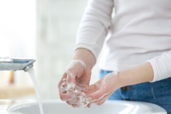 Rajin Mencuci Tangan Tanpa Bikin Kulit Kering, Begini Caranya