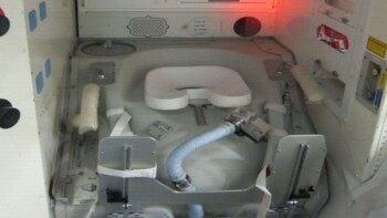 Kamar mandi di luar angkasa (Okezone)