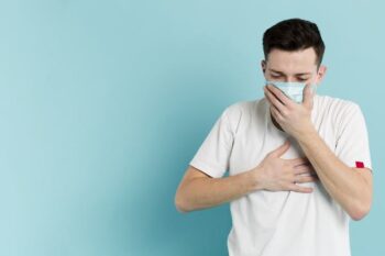Kenali Perbedaan Gejala Covid-19 dengan Flu dan Alergi