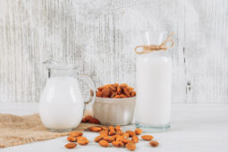 Susu Almond Lezat dan Kaya Manfaat untuk Kesehatan, Mau Coba?