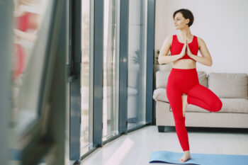Melakukan Yoga Di Rumah Saja, Simak Tipsnya